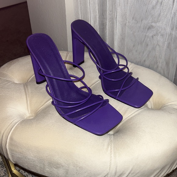 Billini Purple Strappy Heel - Picture 2 of 4